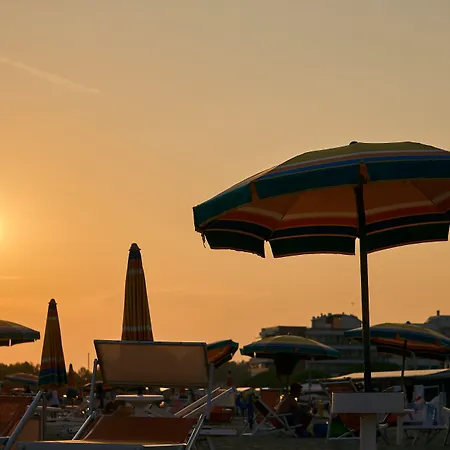 Bright Flat In Bibione Pineta - Beahost * Bibione Pineda