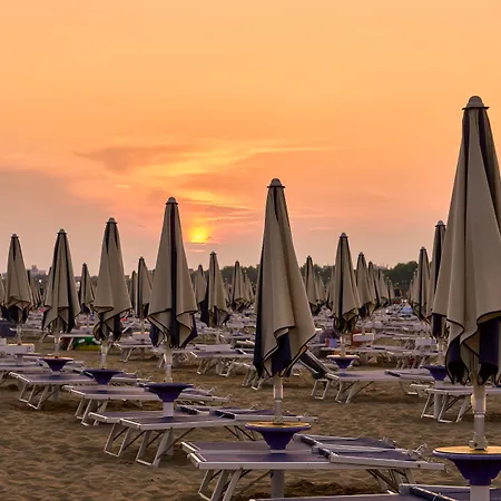 Bright Flat In Bibione Pineta - Beahost Bibione