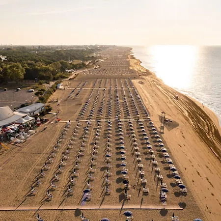 Bright Flat In Bibione Pineta - Beahost *